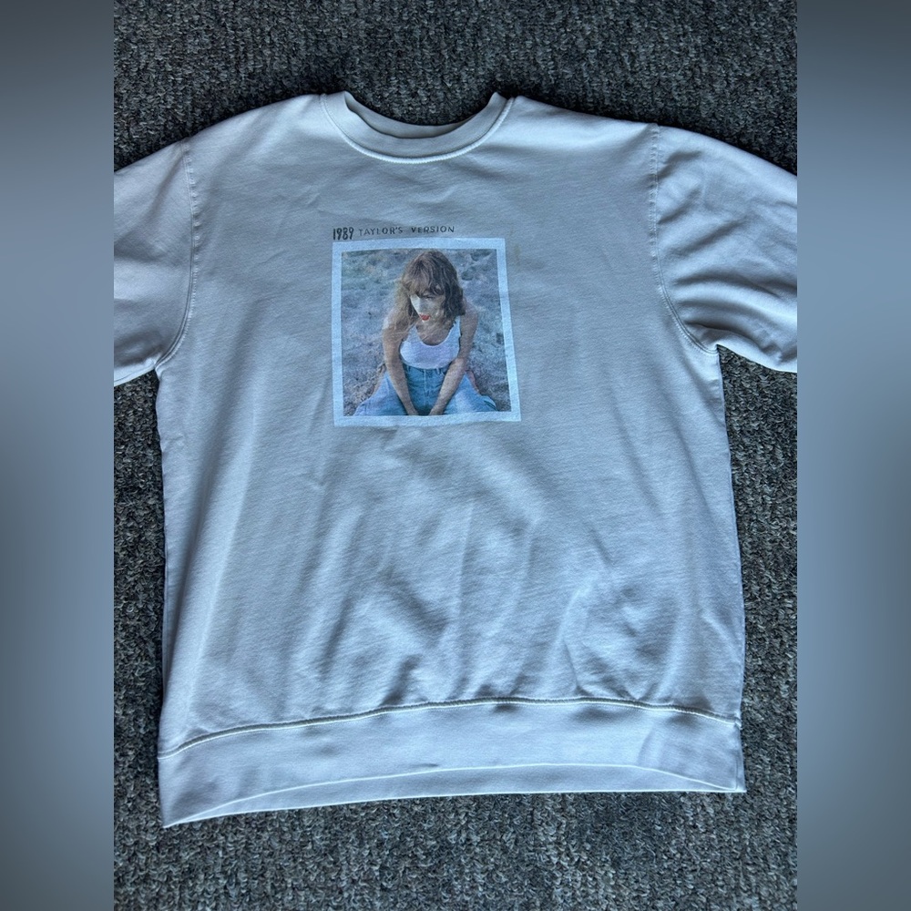 1989 Taylor’s Version Beige Polaroid Crewneck